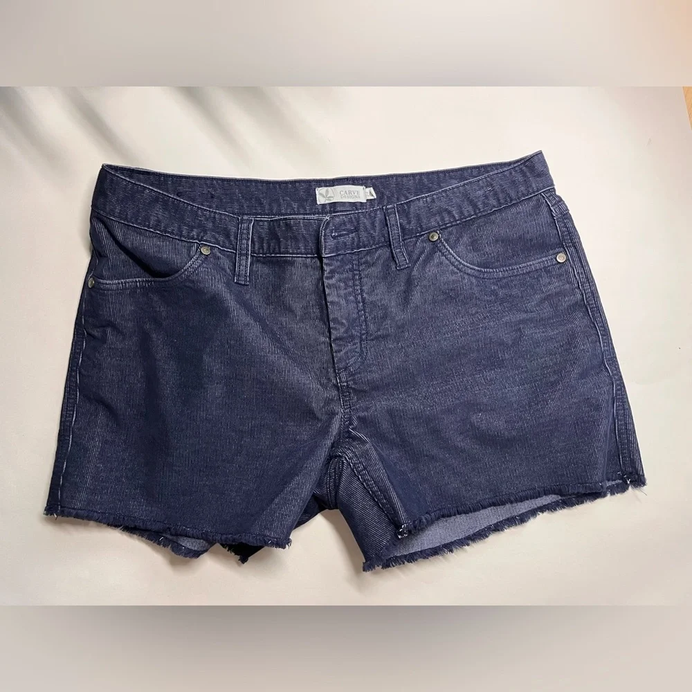 Carve Designs oahu 4” corduroy shorts size 10
Dark blue - Picture 1 of 4